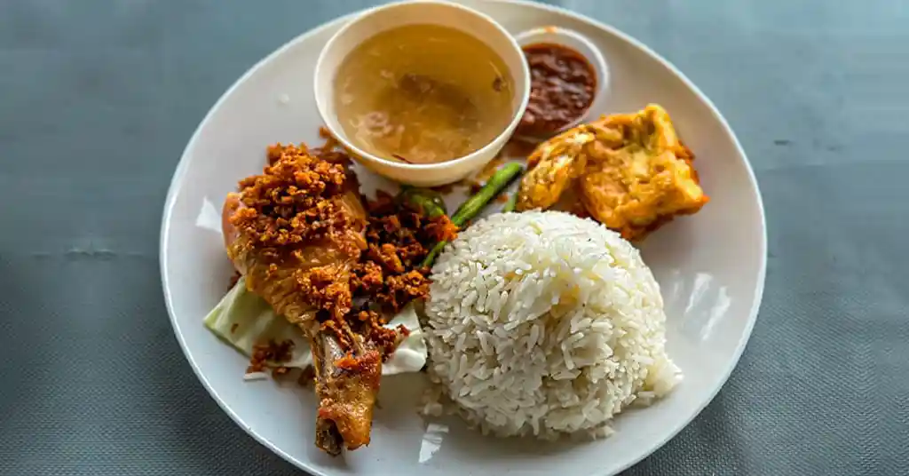 Mendapatkan Nasi Ayam Penyet Murah