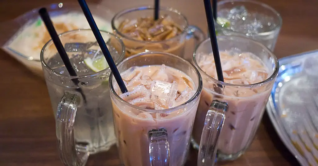 Minuman Istimewa di Kedai Mamak