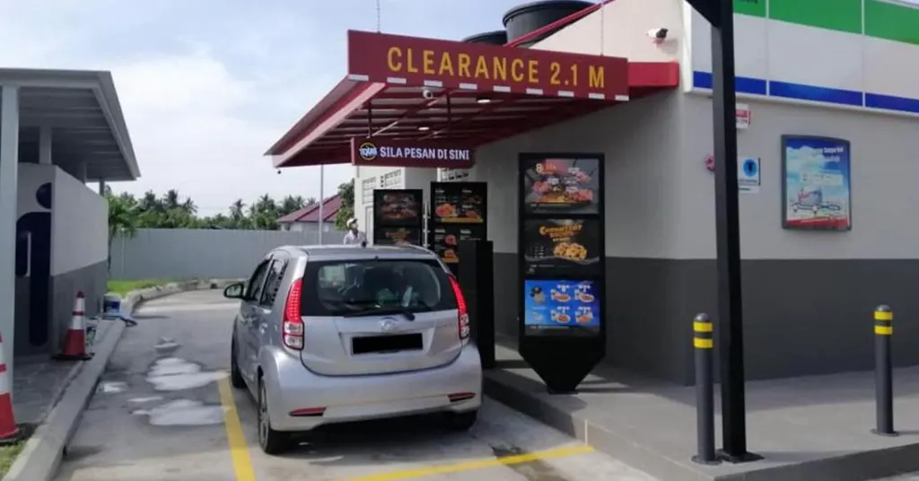 Kemudahan Drive Thru dan Penghantaran Makanan