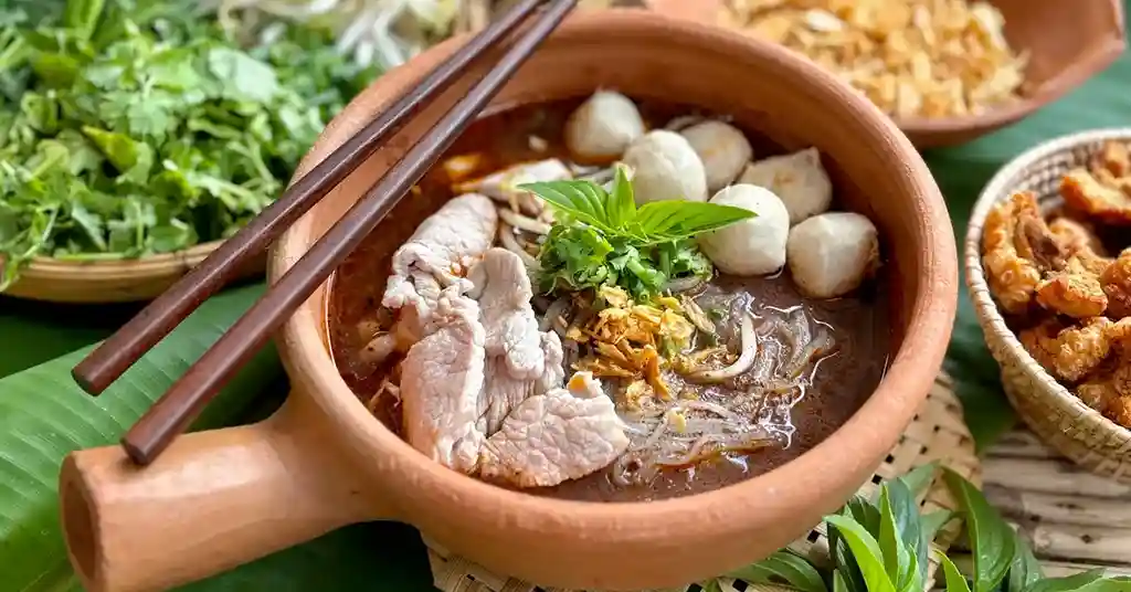 Tips untuk Pengalaman Makan Terbaik di Boat Noodle